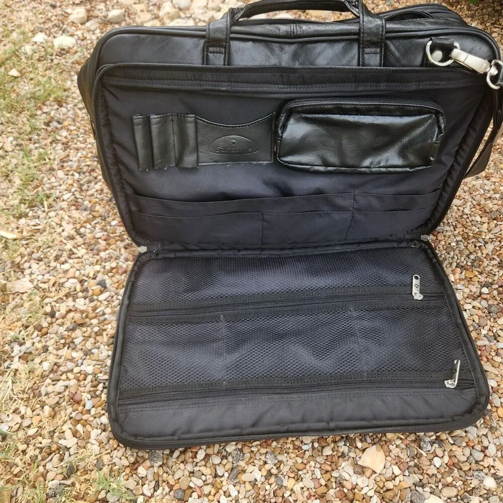 Samsonite Leather Expandable Laptop Messenger Briefcase Bag Black 15.4” Screen